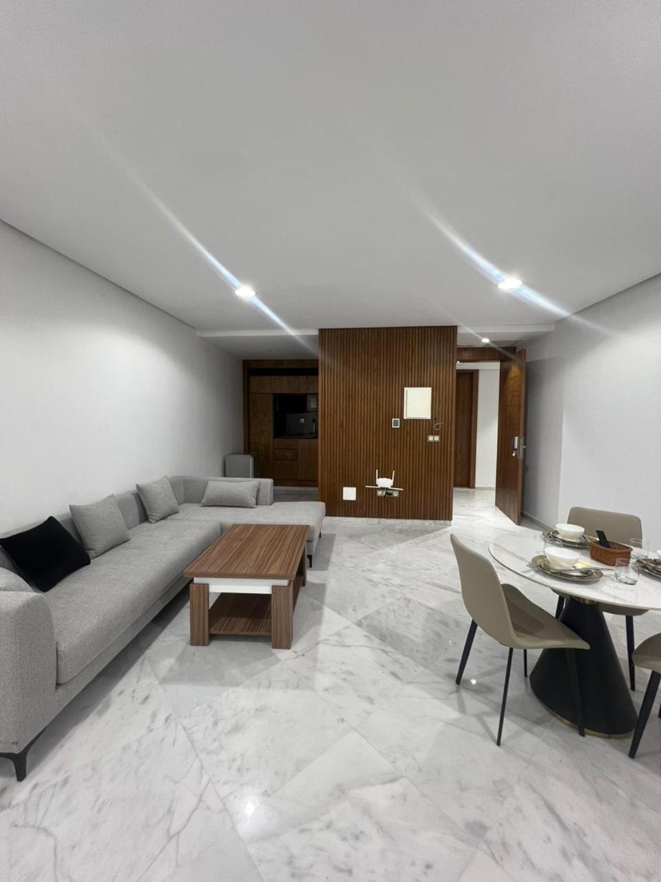 Luxe Tanger Appartement Buitenkant foto